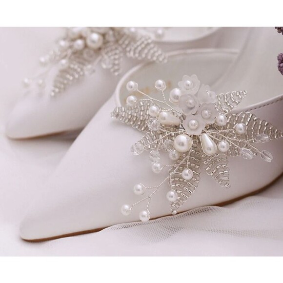 Garden Of Pearls is a Unique one-of-a-kind 7-piece Tiara Bridal Ensemble main image 12